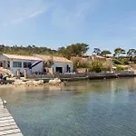 La Roche, Cabanon Cosy Les Pieds Dans L'eau Avec Vue Exceptionnelle * Hyeres