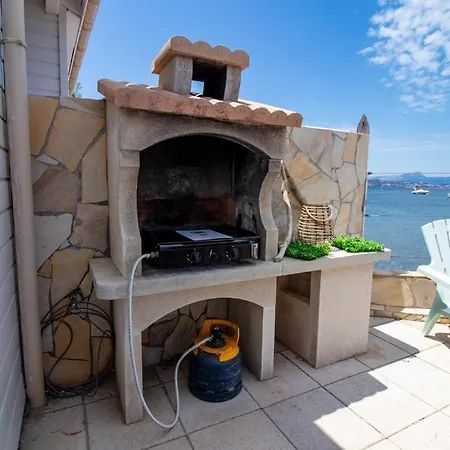 La Roche, Cabanon Cosy Les Pieds Dans L'eau Avec Vue Exceptionnelle 度假居 耶尔