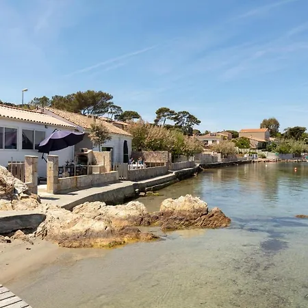 La Roche, Cabanon Cosy Les Pieds Dans L'eau Avec Vue Exceptionnelle * 耶尔