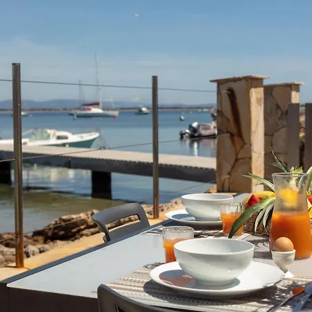 La Roche, Cabanon Cosy Les Pieds Dans L'eau Avec Vue Exceptionnelle * Hyeres