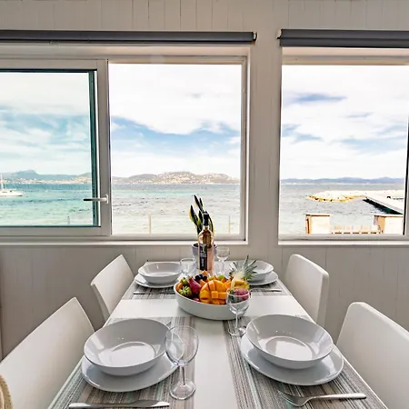 La Roche, Cabanon Cosy Les Pieds Dans L'eau Avec Vue Exceptionnelle הייר